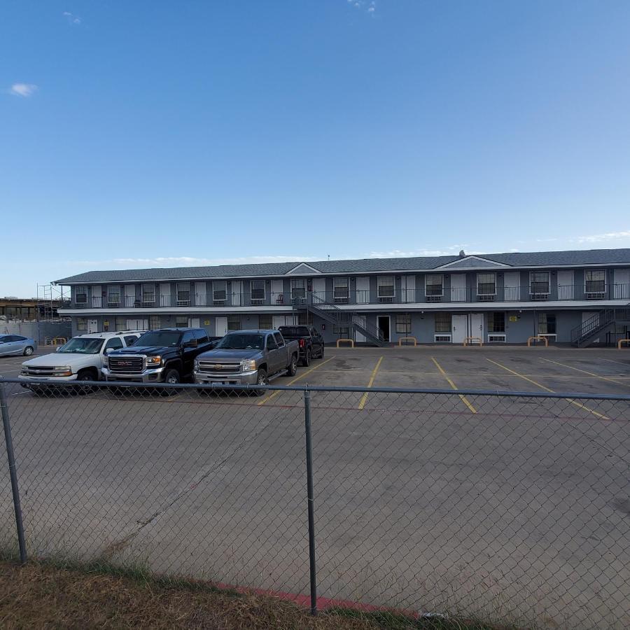 Motel 9 Laredo Eksteriør bilde